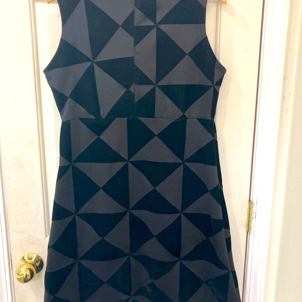 Smash Black Sleeveless Dress
